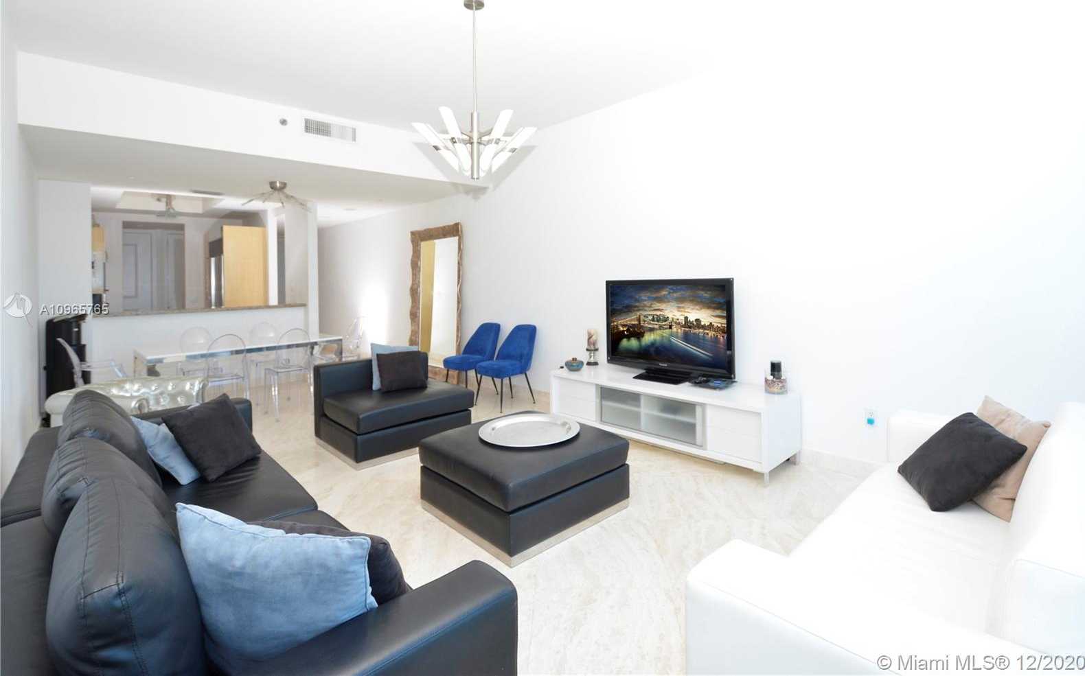 Small Image of 100 SOUTH POINTE DR #1003, Miami Beach Number 10