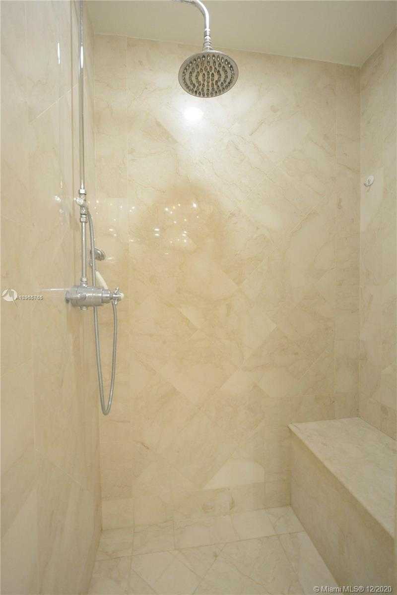 Small Image of 100 SOUTH POINTE DR #1003, Miami Beach Number 29