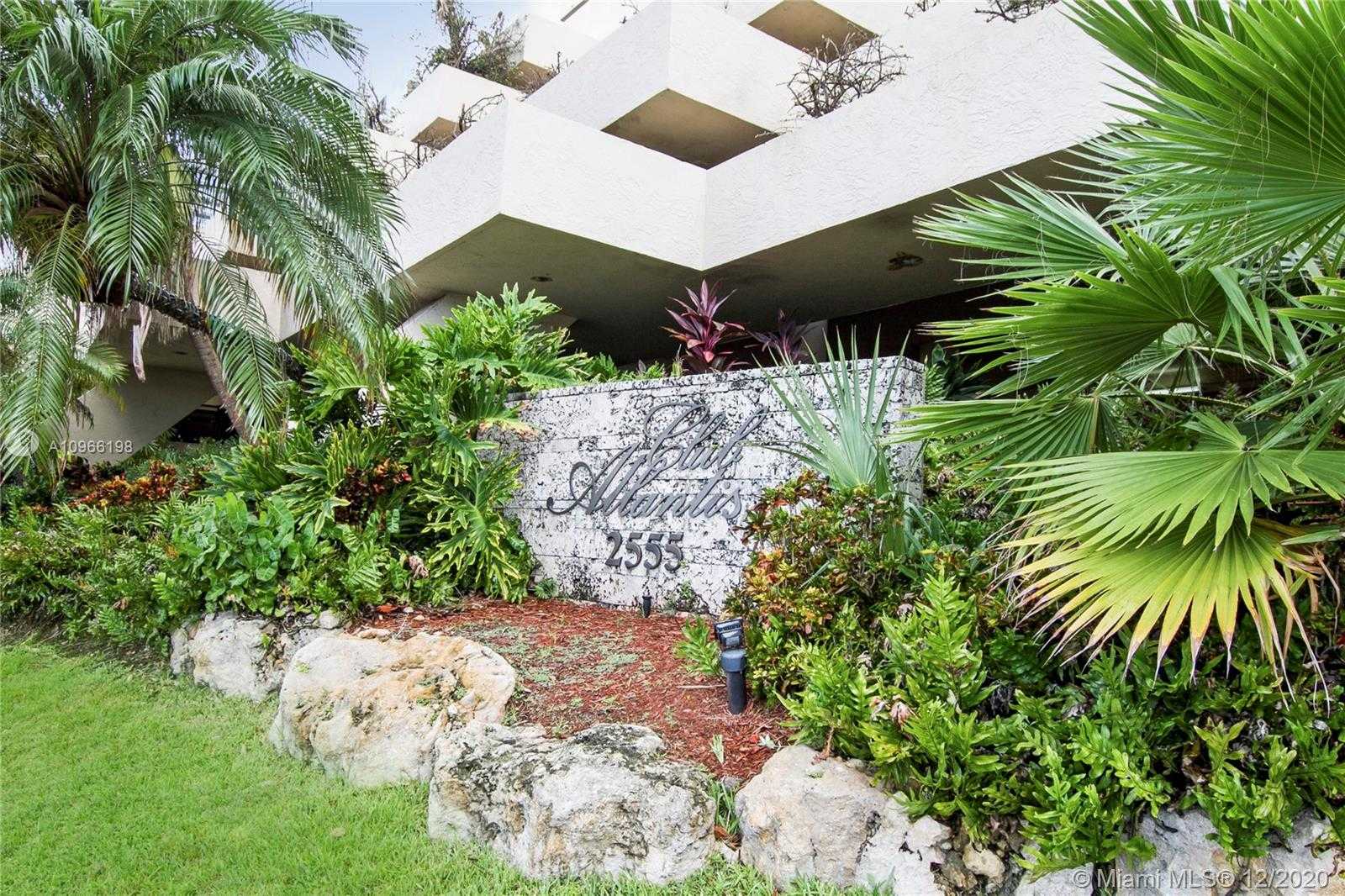 Small Image of 2555 COLLINS AVE #907, Miami Beach Number 26