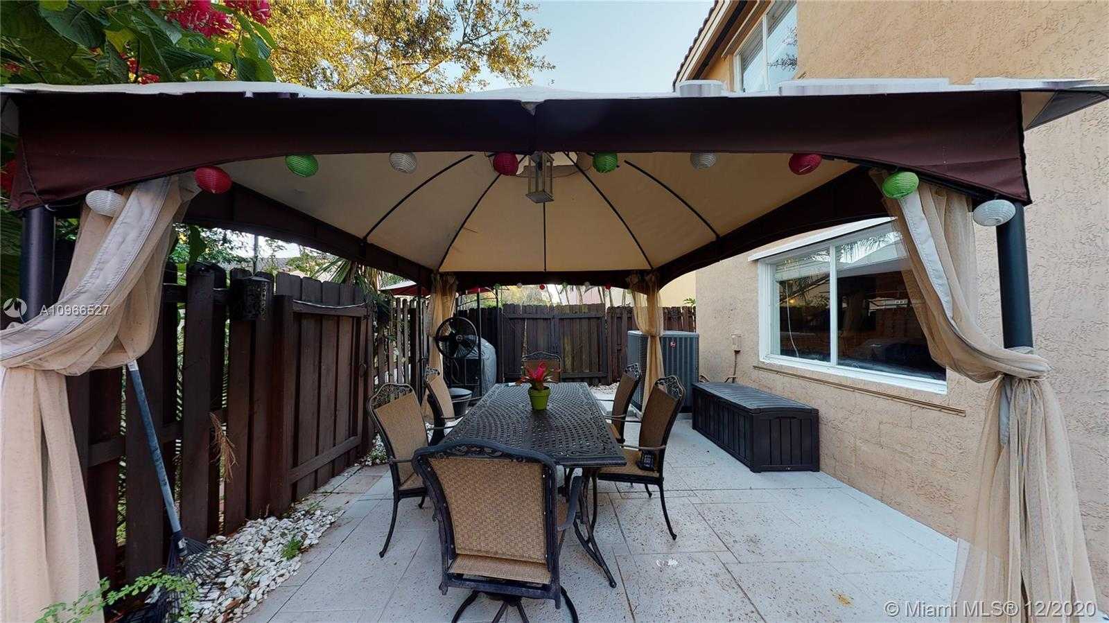Small Image of 9711 SOUTH WEST 164TH CT, Miami Number 19