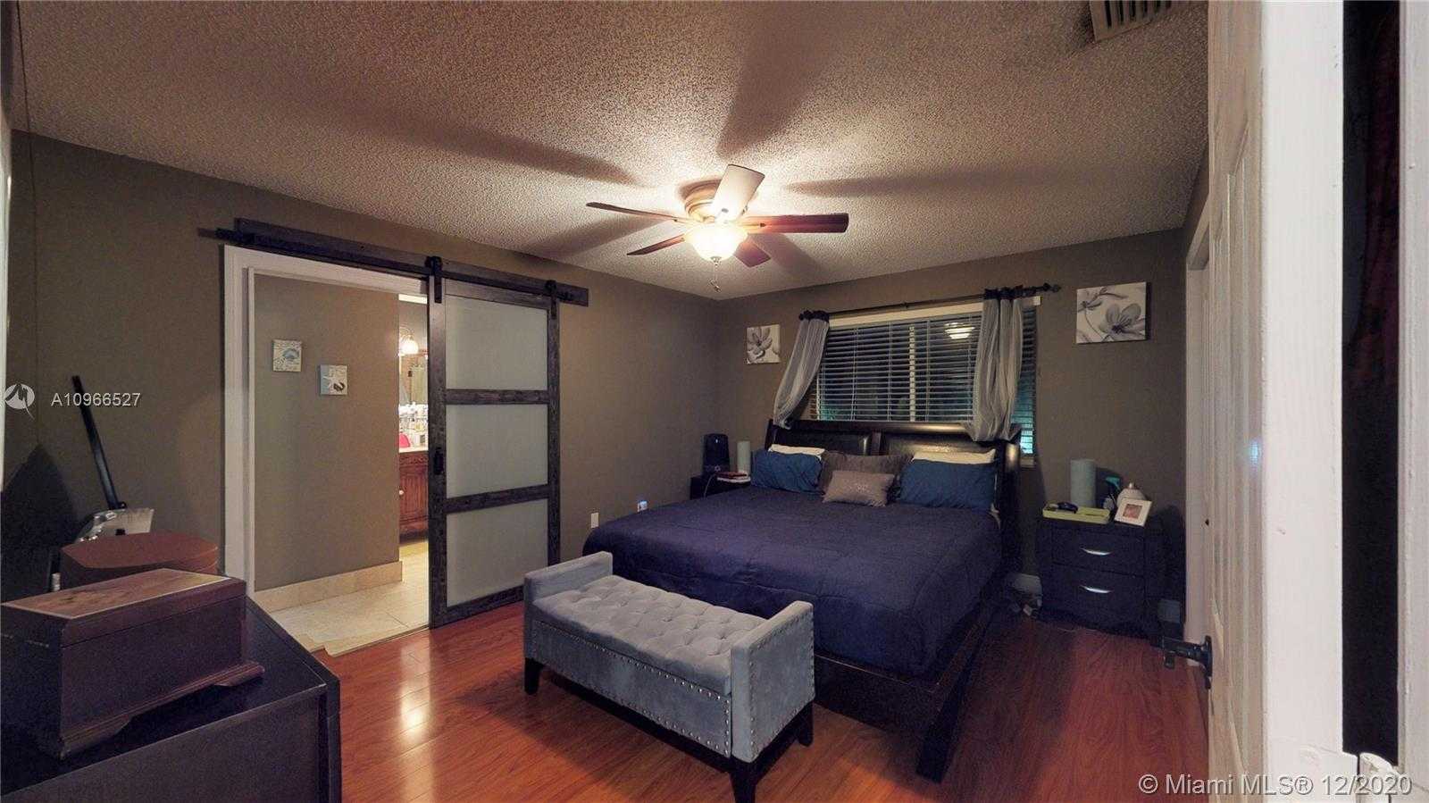 Small Image of 9711 SOUTH WEST 164TH CT, Miami Number 9