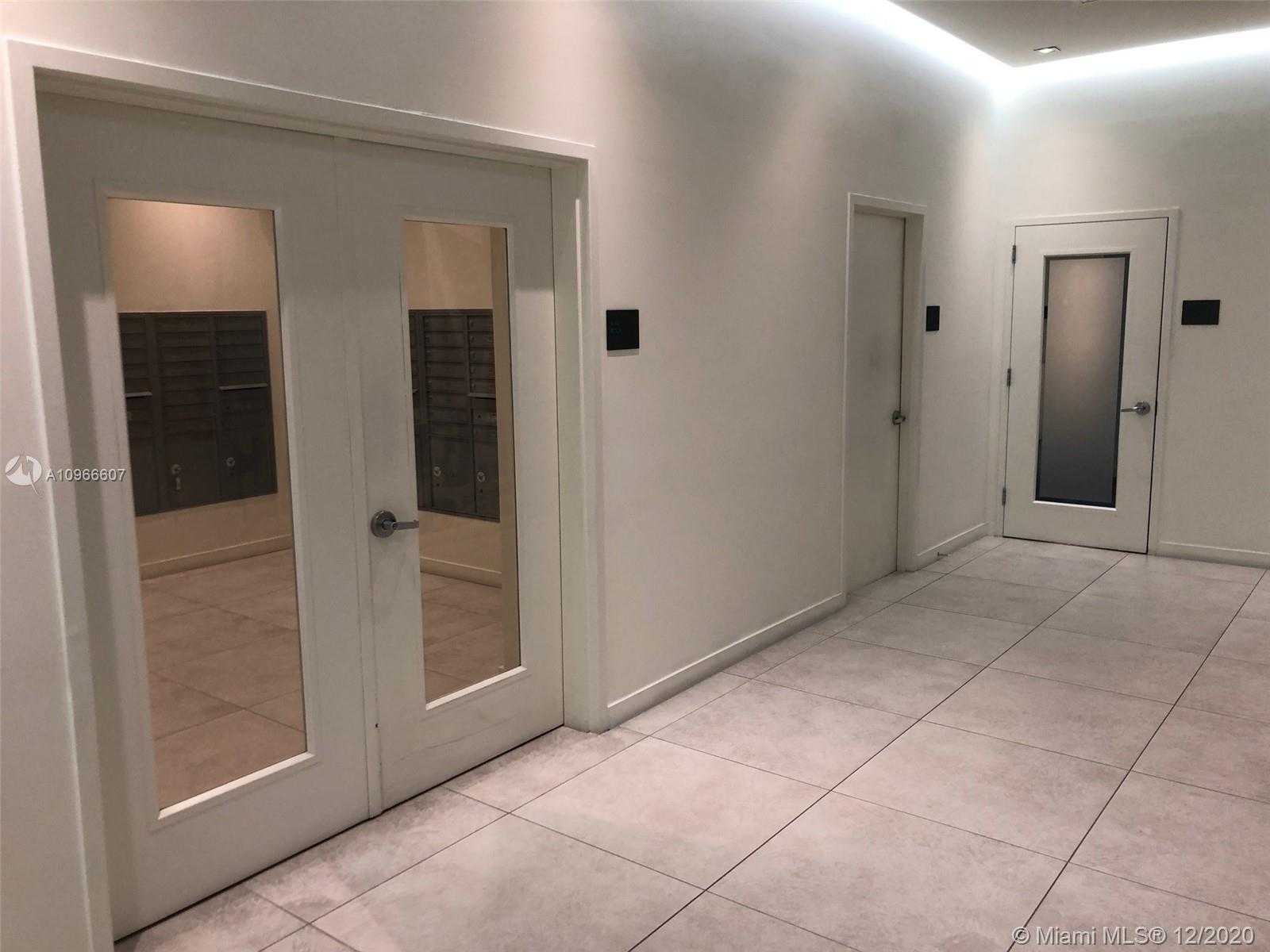 Small Image of 4250 BISCAYNE BLVD #819, Miami Number 13