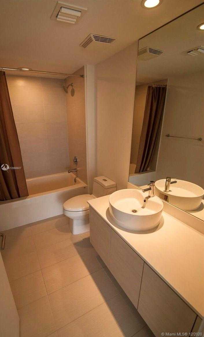 Small Image of 4250 BISCAYNE BLVD #819, Miami Number 24