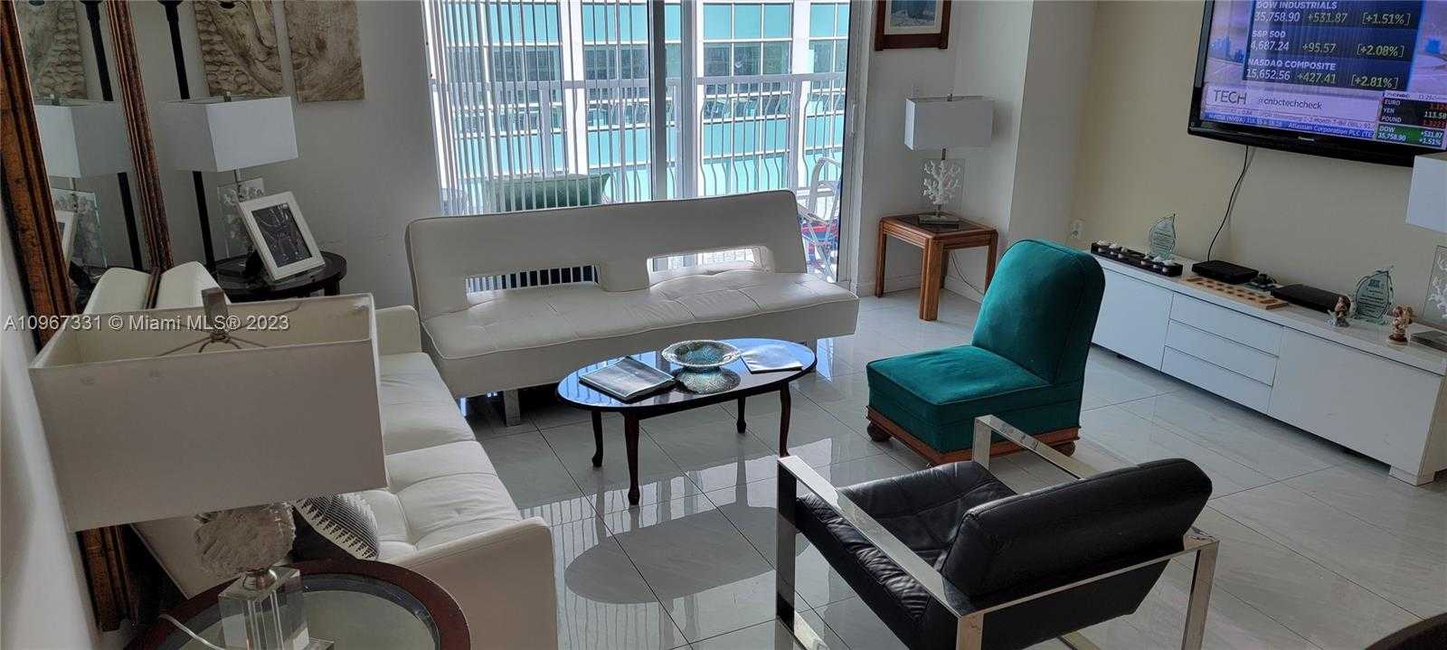 Small Image of 1200 BRICKELL BAY DR #4214, Miami Number 13