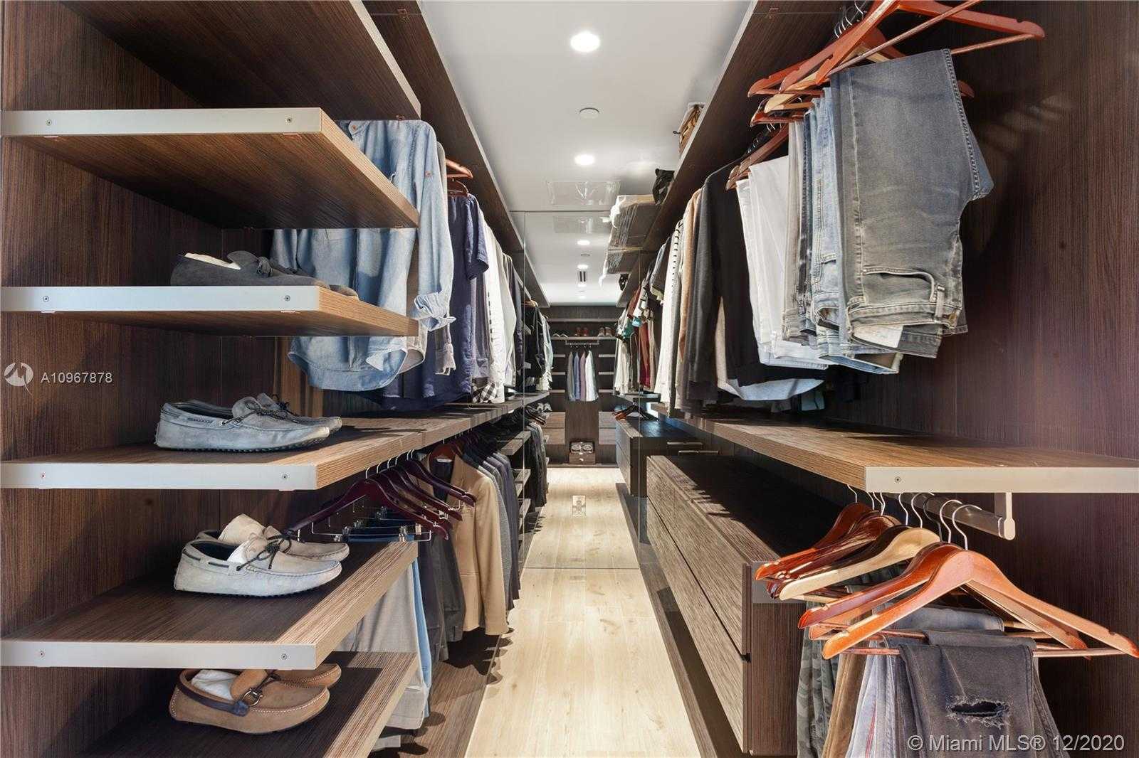 Small Image of 400 ALTON RD #1908, Miami Beach Number 14