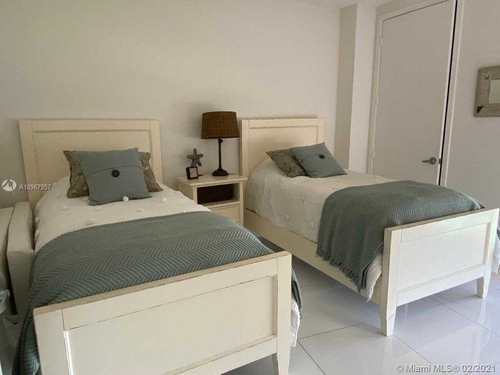 Small Image of 18201 COLLINS AVE #3406, Sunny Isles Beach Number 21