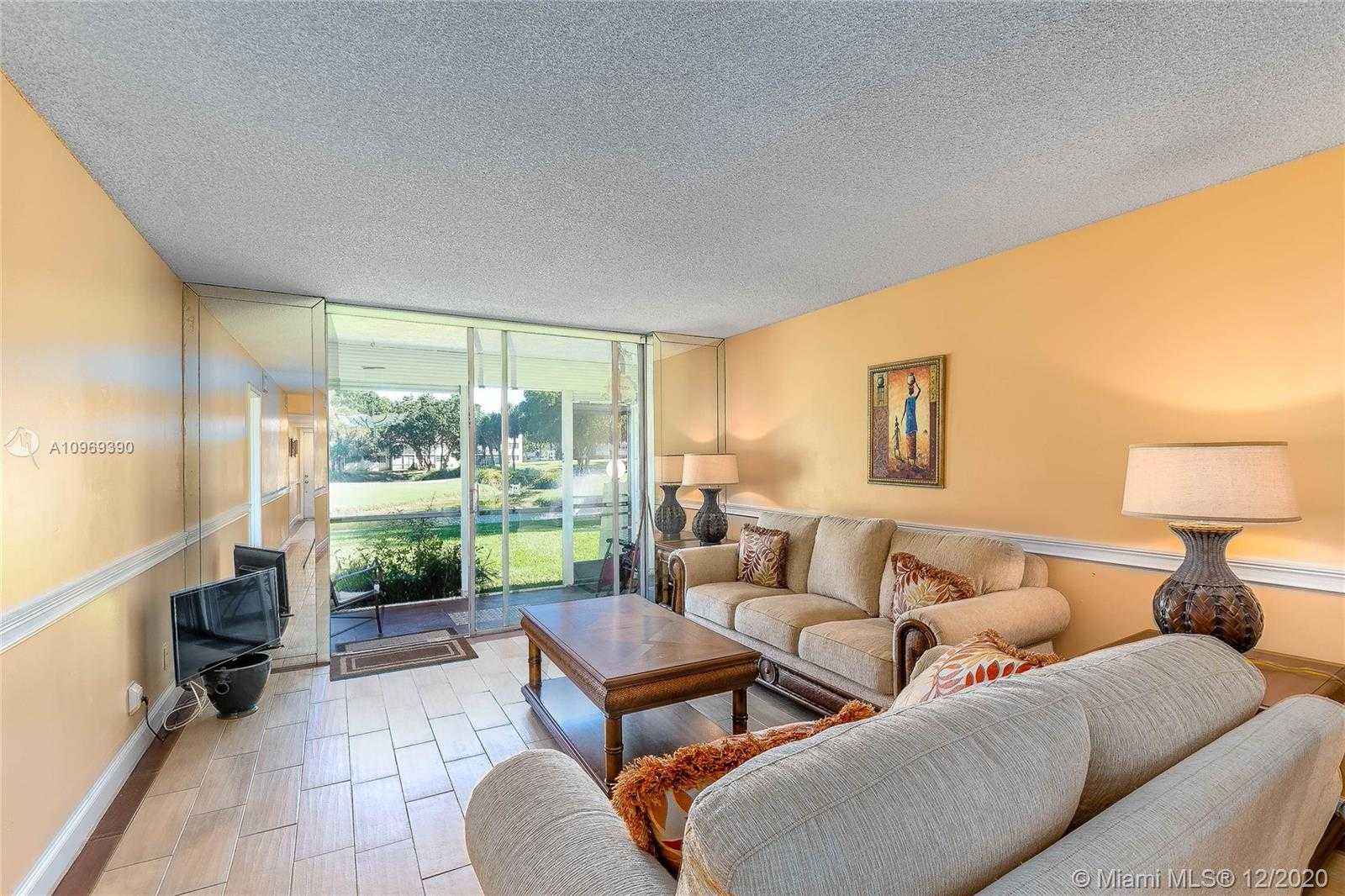 Small Image of 700 SOUTH HOLLYBROOK DR #108, Pembroke Pines Number 11
