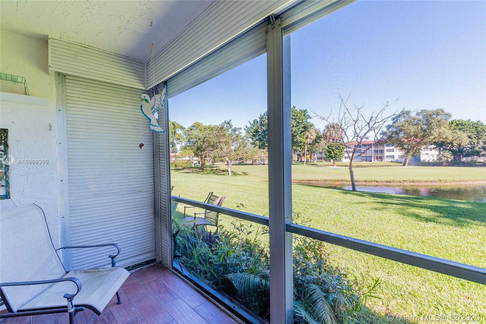 Small Image of 700 SOUTH HOLLYBROOK DR #108, Pembroke Pines Number 13