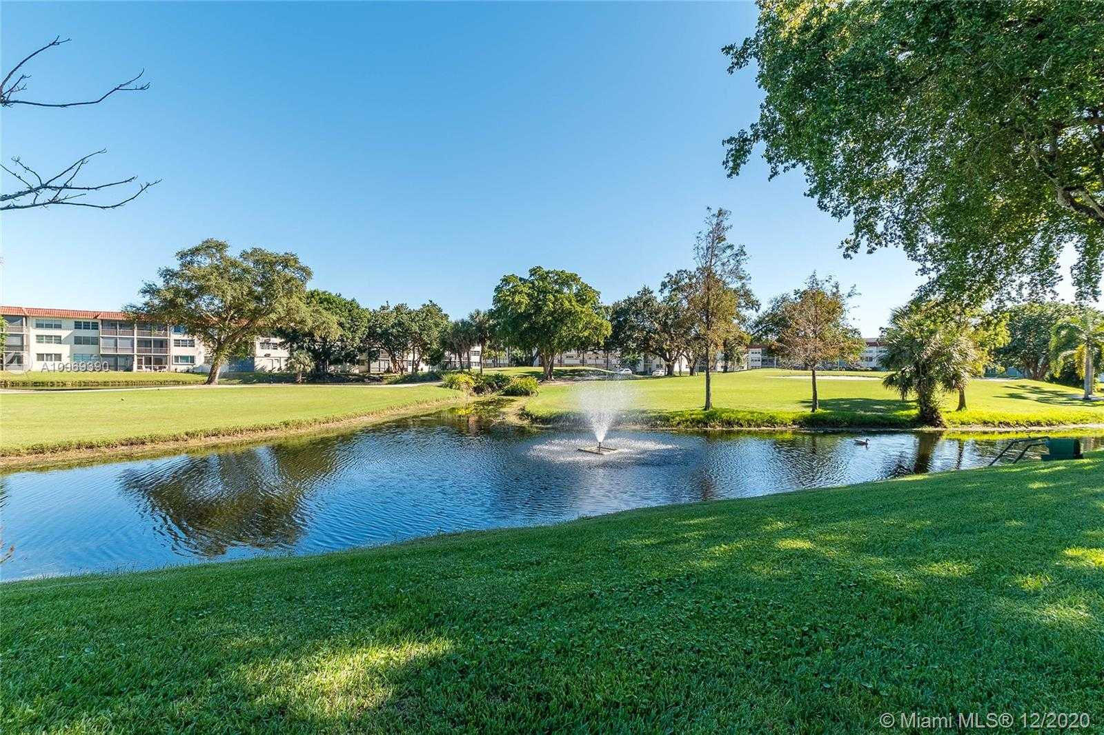 Small Image of 700 SOUTH HOLLYBROOK DR #108, Pembroke Pines Number 14