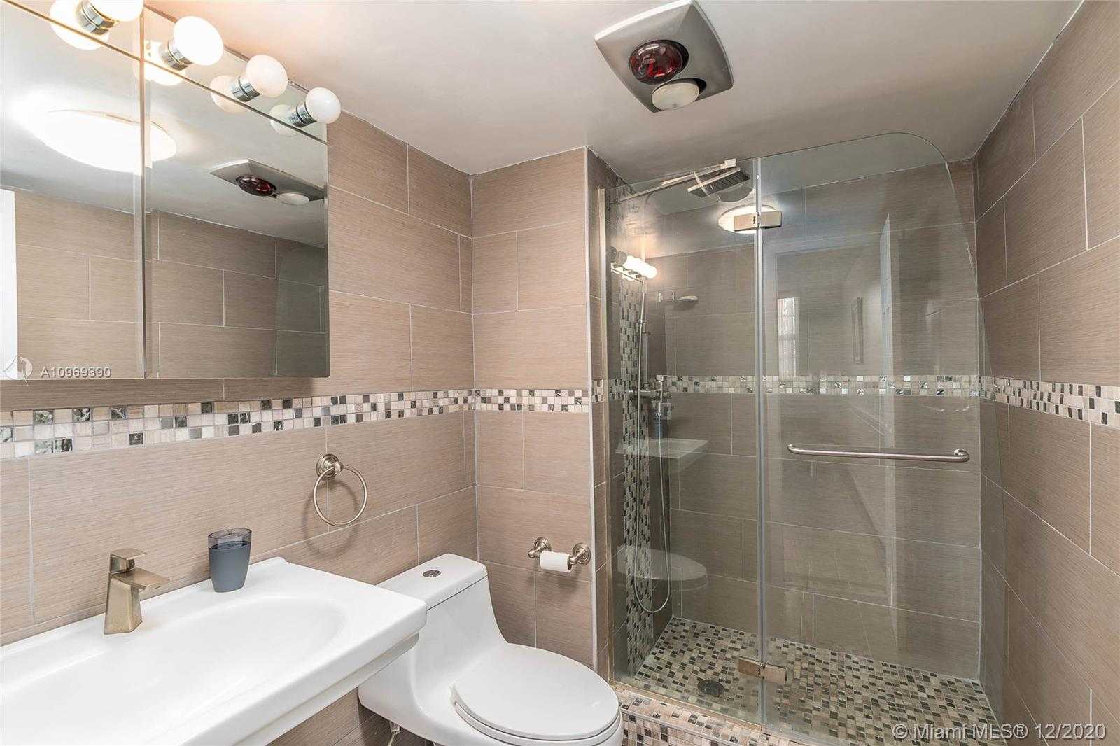 Small Image of 700 SOUTH HOLLYBROOK DR #108, Pembroke Pines Number 18