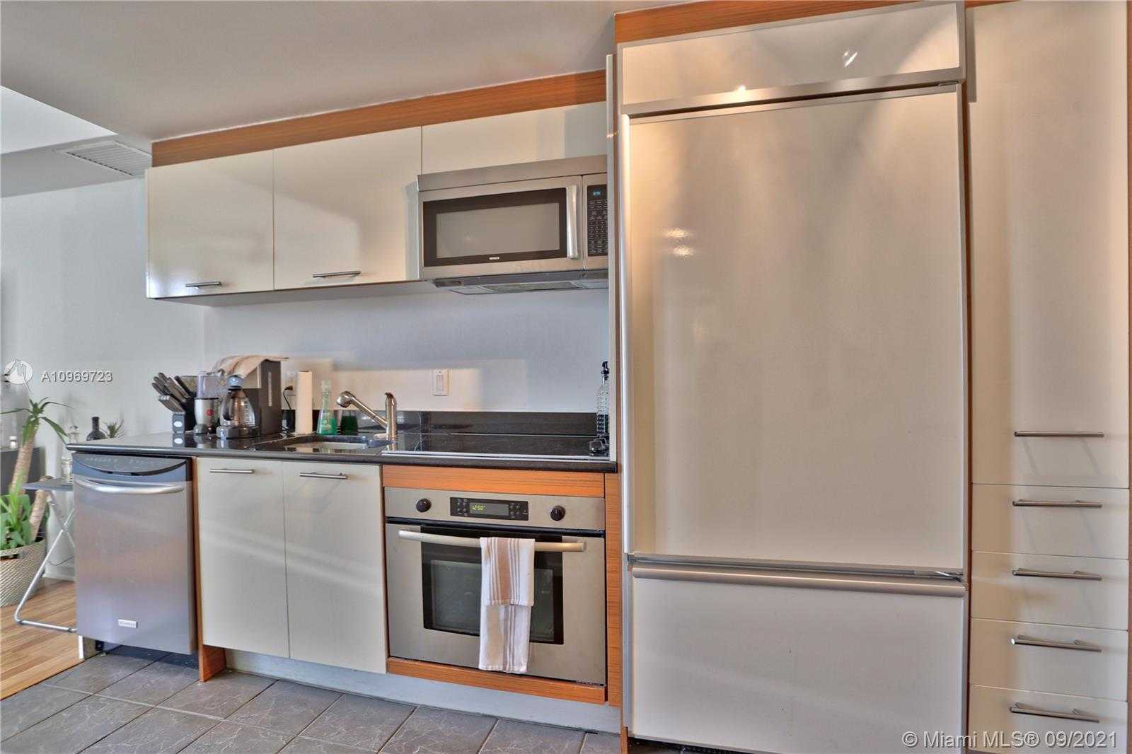 Small Image of 50 BISCAYNE BL #2709, Miami Number 4