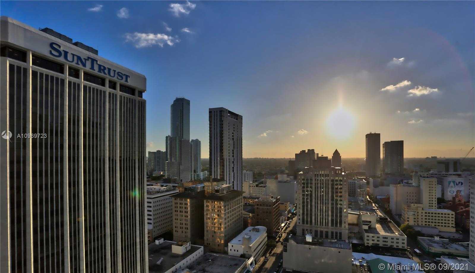 Small Image of 50 BISCAYNE BL #2709, Miami Number 6