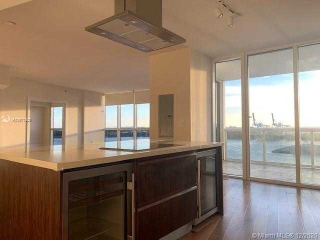 Small Image of 400 ALTON RD #1401, Miami Beach Number 12