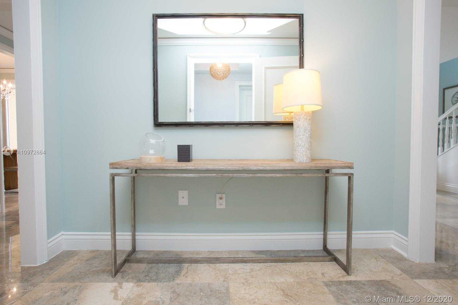 Small Image of 455 GRAND BAY DR #PH17, Key Biscayne Number 10