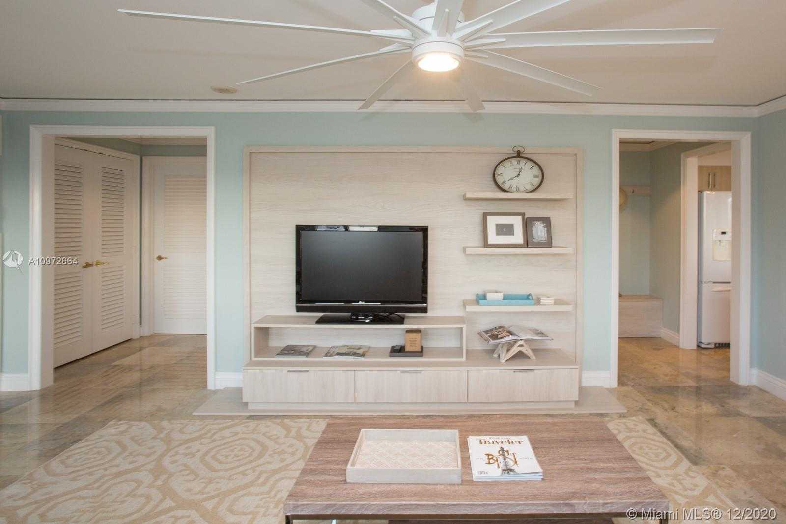Small Image of 455 GRAND BAY DR #PH17, Key Biscayne Number 21