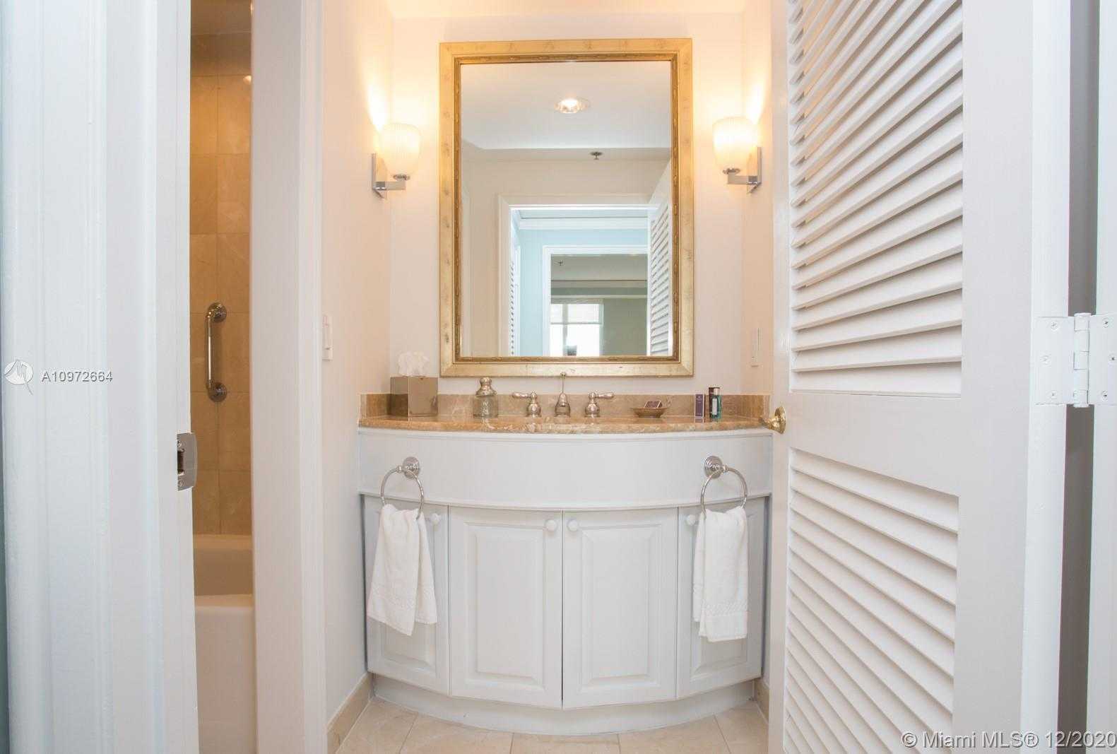 Small Image of 455 GRAND BAY DR #PH17, Key Biscayne Number 27