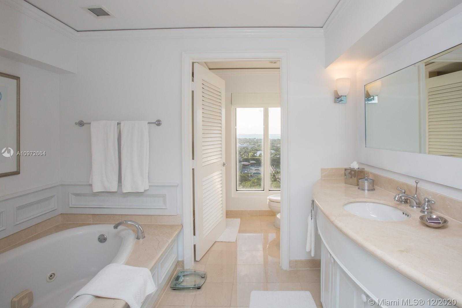 Small Image of 455 GRAND BAY DR #PH17, Key Biscayne Number 43