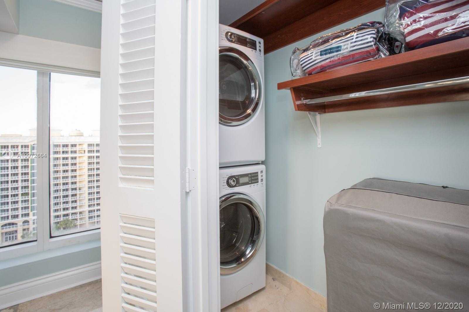 Small Image of 455 GRAND BAY DR #PH17, Key Biscayne Number 49