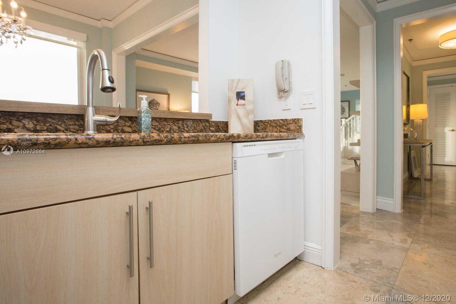 Small Image of 455 GRAND BAY DR #PH17, Key Biscayne Number 51