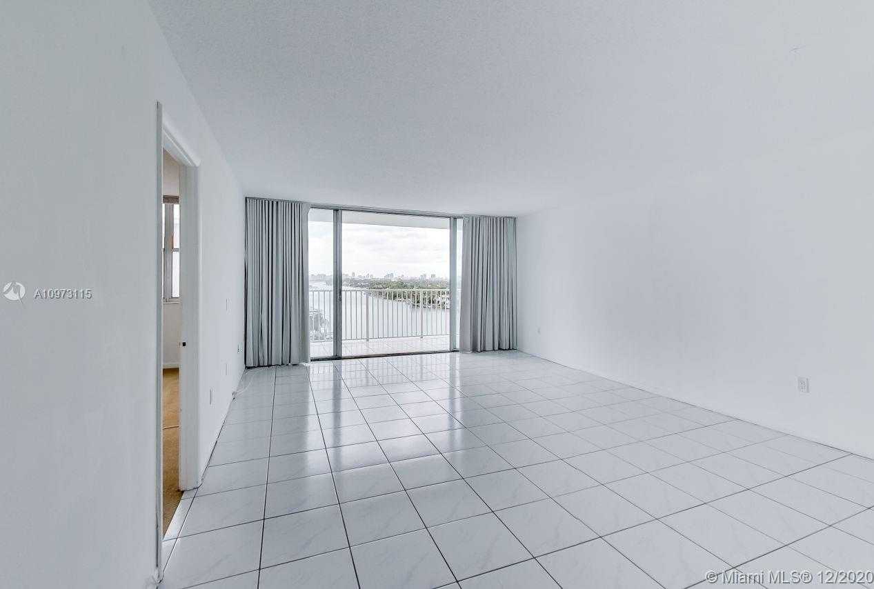 Small Image of 5838 COLLINS AVE #9G, Miami Beach Number 10