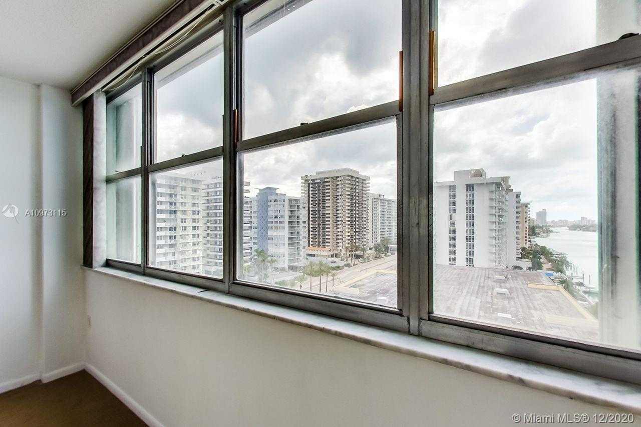 Small Image of 5838 COLLINS AVE #9G, Miami Beach Number 15