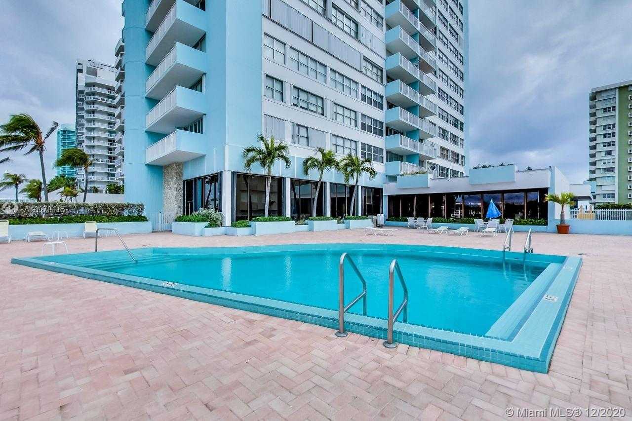Small Image of 5838 COLLINS AVE #9G, Miami Beach Number 23