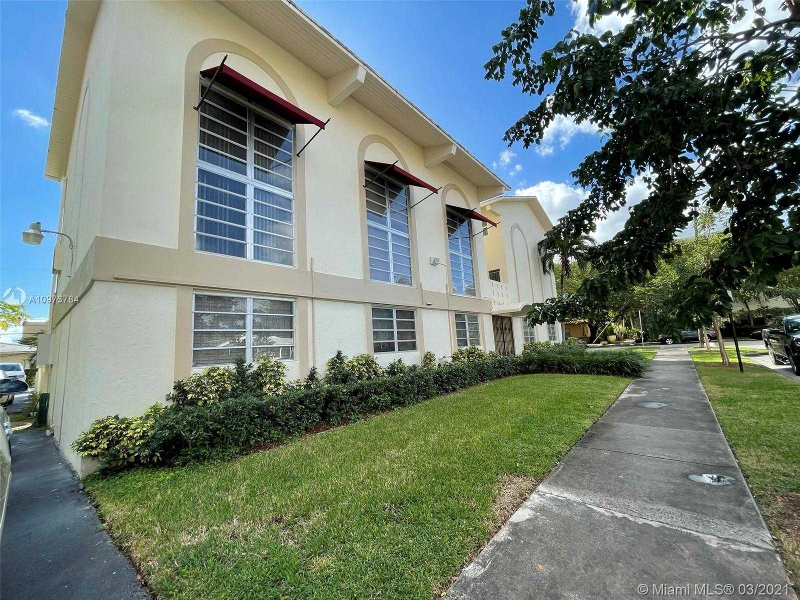 Small Image of 234 ANTIQUERA AVE #5, Coral Gables Number 3