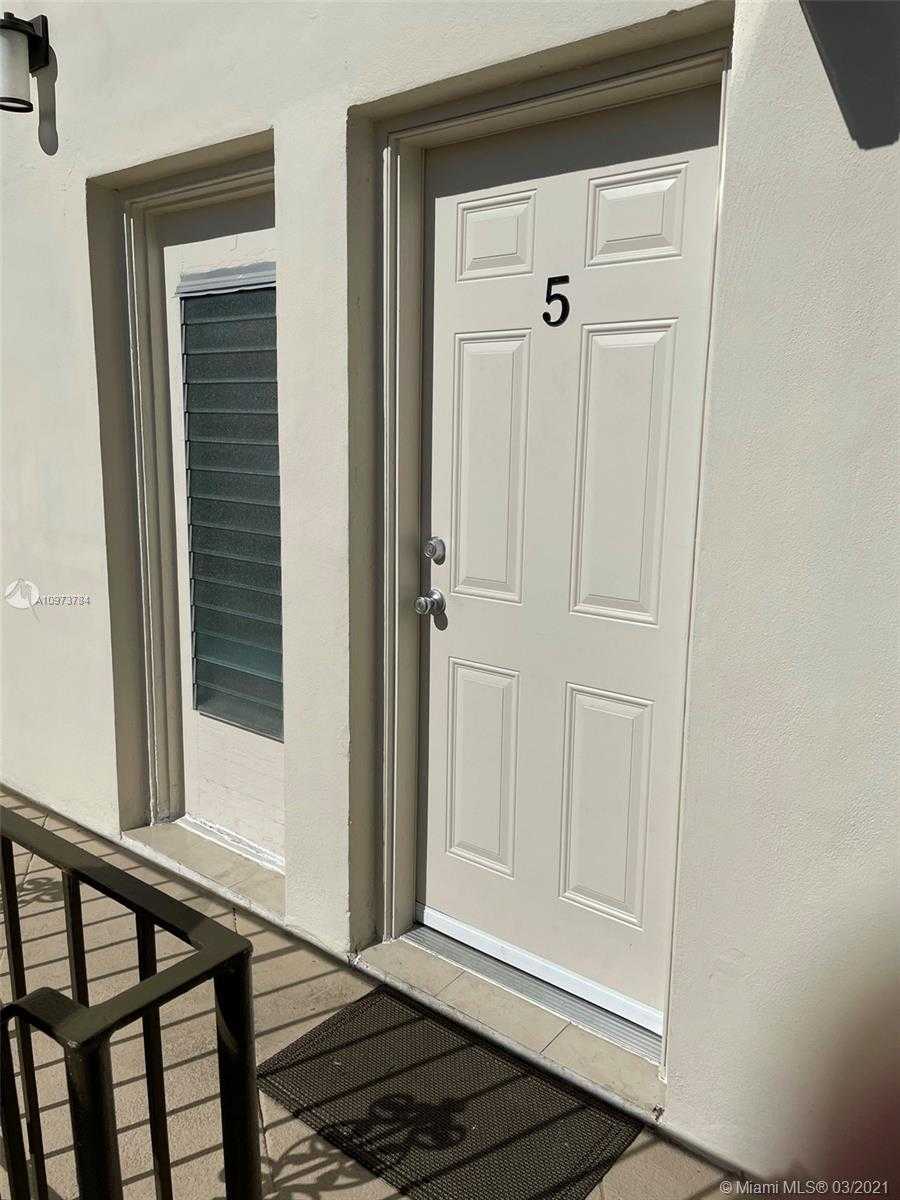 Small Image of 234 ANTIQUERA AVE #5, Coral Gables Number 5