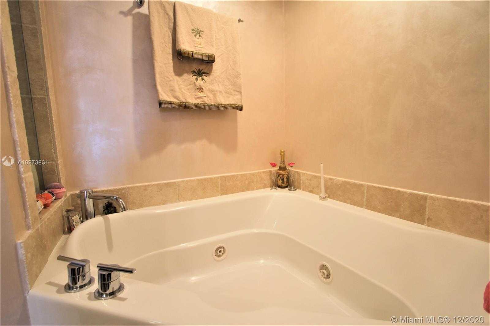Small Image of 18201 COLLINS AVE #503, Sunny Isles Beach Number 29
