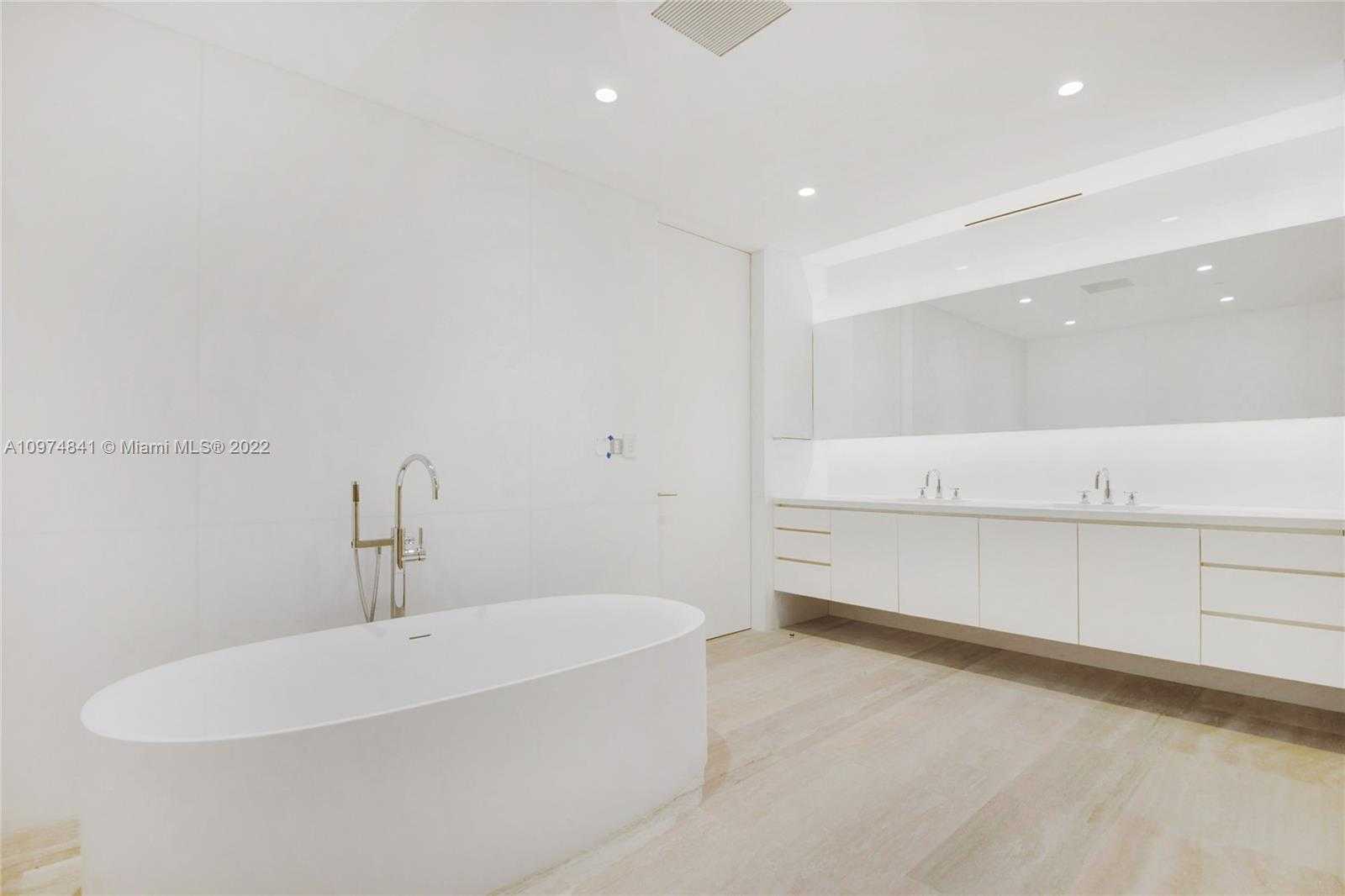 Small Image of 9001 COLLINS AVE #S-PH2, Surfside Number 23