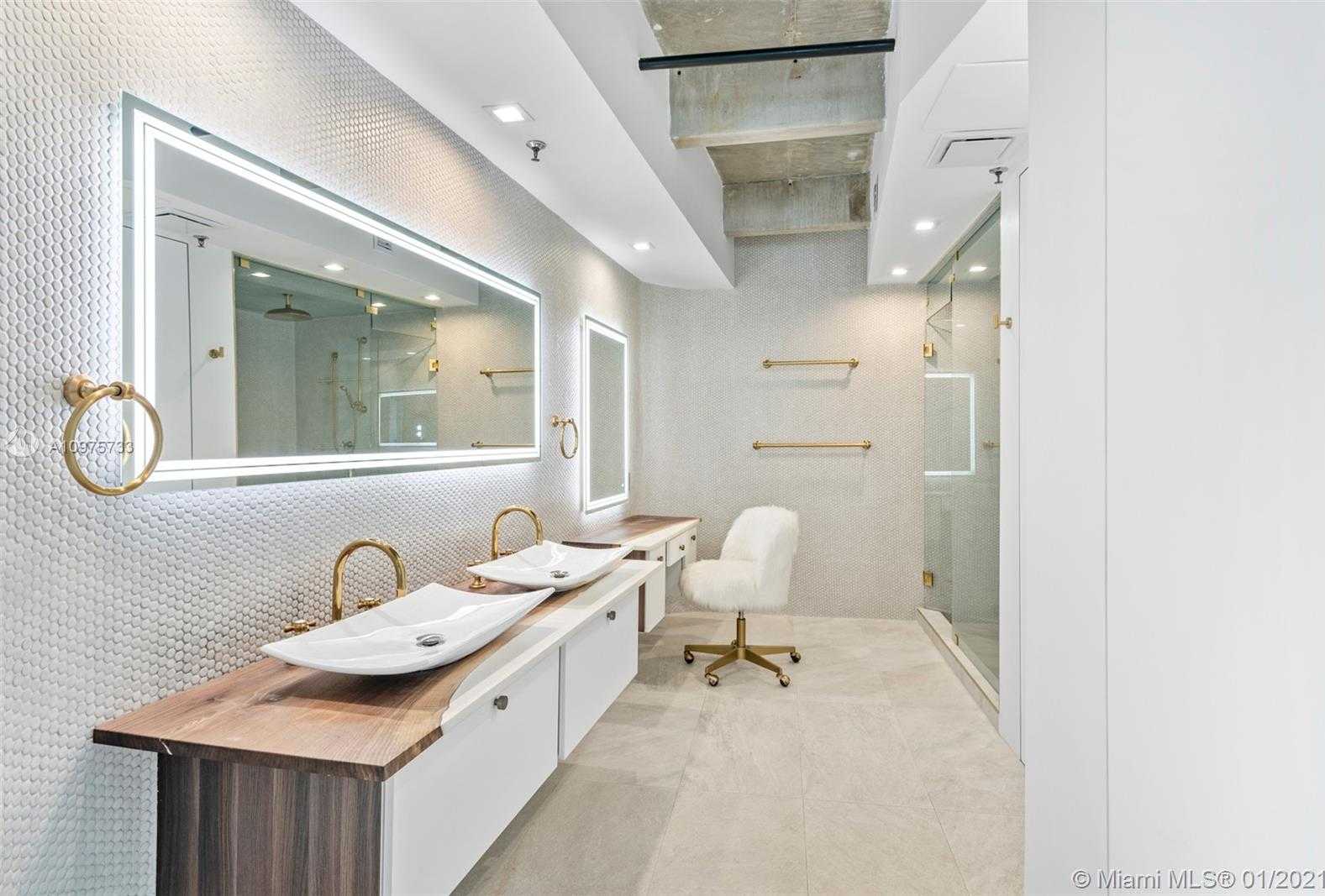 Small Image of 248 WASHINGTON AVE #3, Miami Beach Number 15