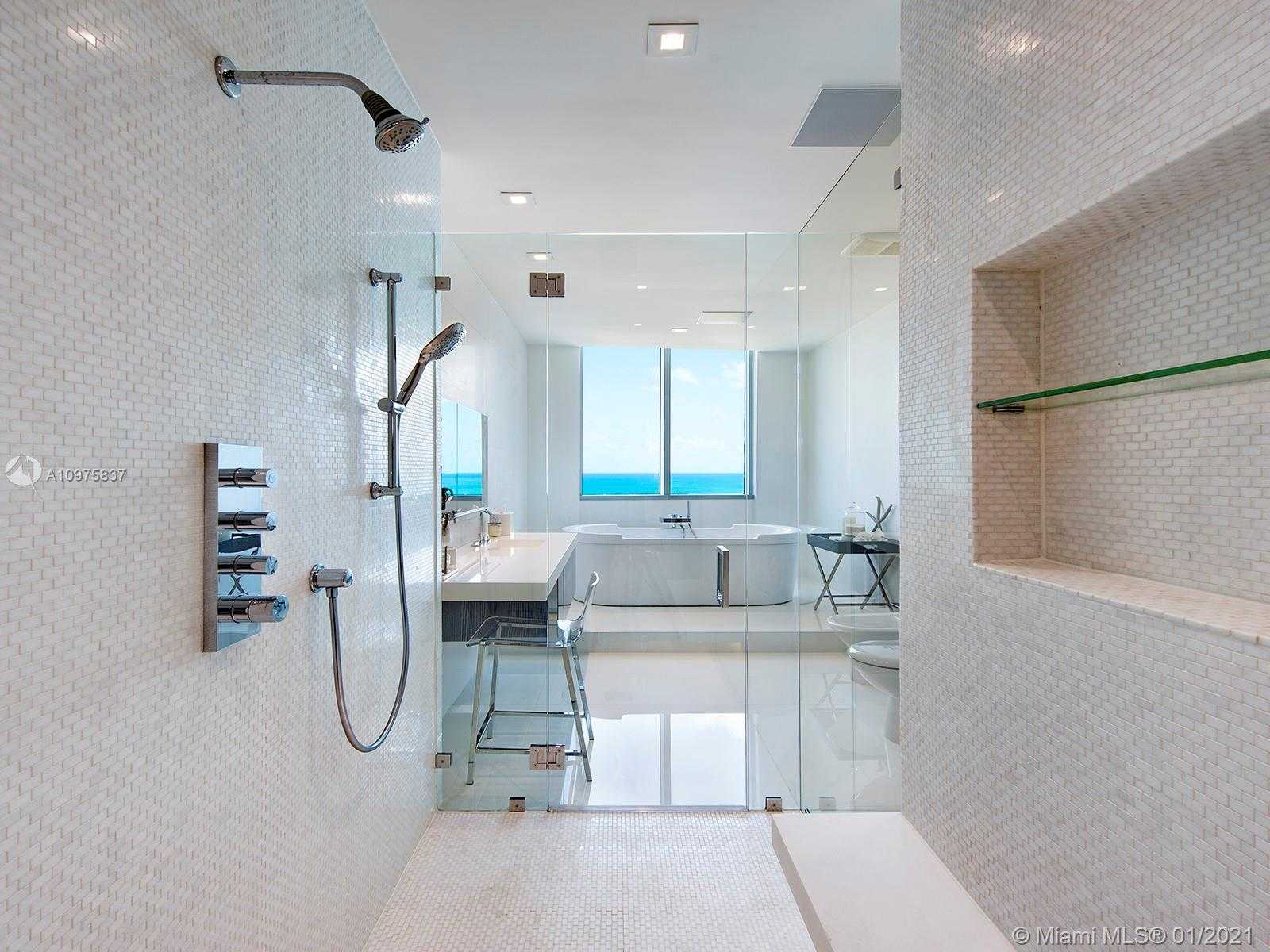 Small Image of 5959 COLLINS AVE #1502, Miami Beach Number 12