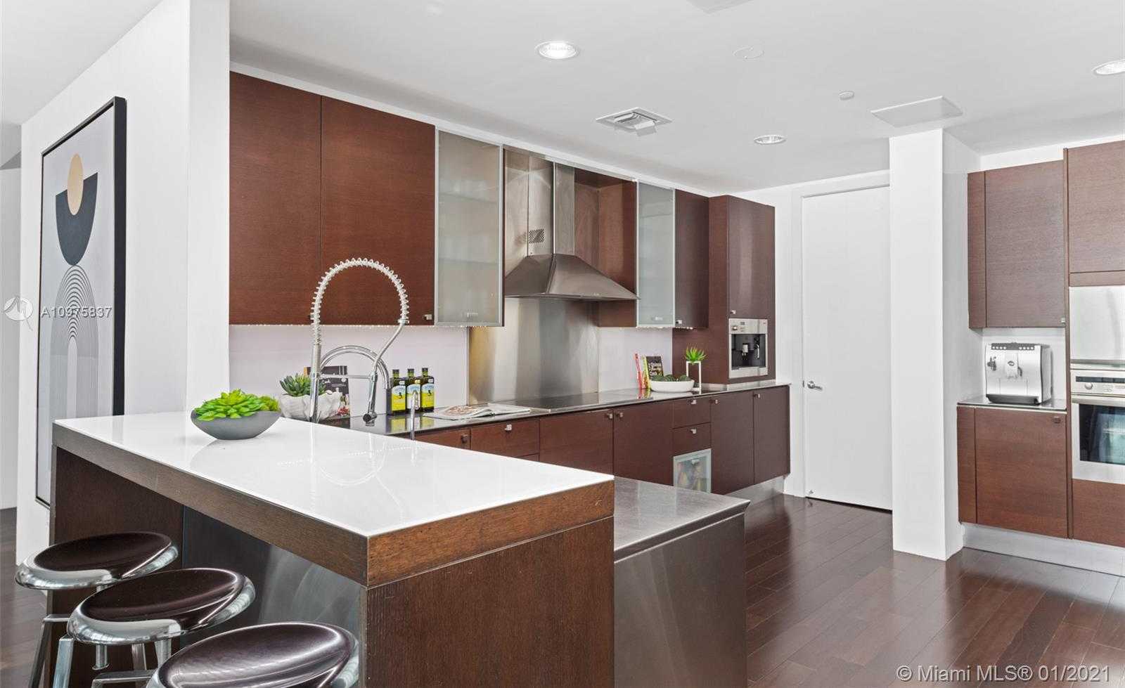 Small Image of 5959 COLLINS AVE #1502, Miami Beach Number 19
