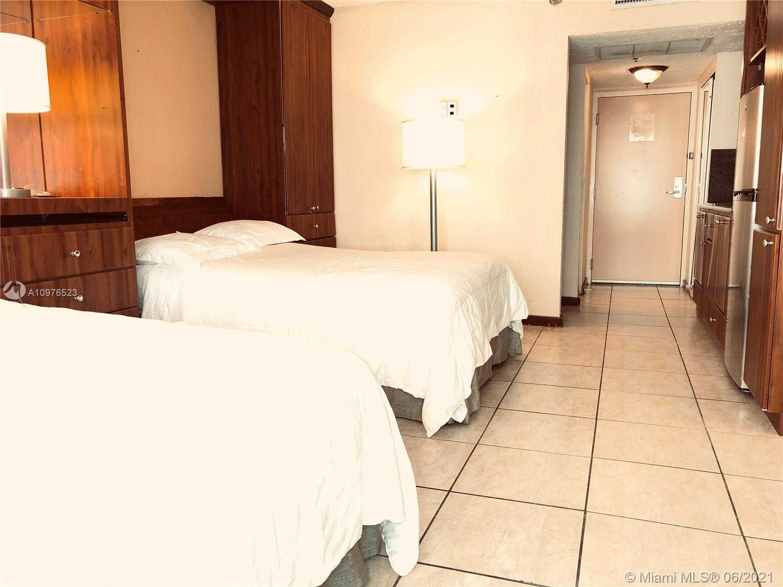 Small Image of 19201 COLLINS AVE #428, Sunny Isles Beach Number 12