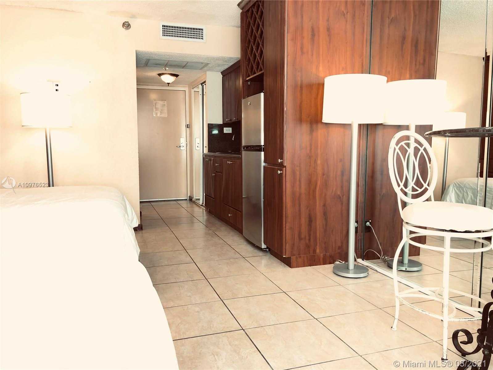 Small Image of 19201 COLLINS AVE #428, Sunny Isles Beach Number 13