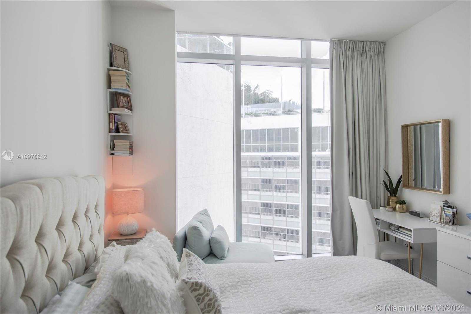 Small Image of 888 BISCAYNE BLVD #1212, Miami Number 19
