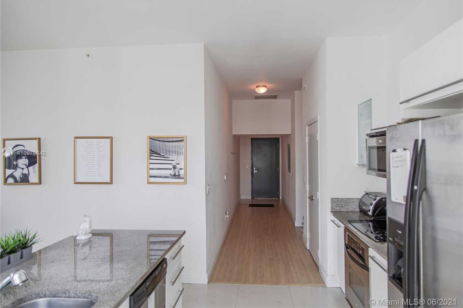 Small Image of 888 BISCAYNE BLVD #1212, Miami Number 5