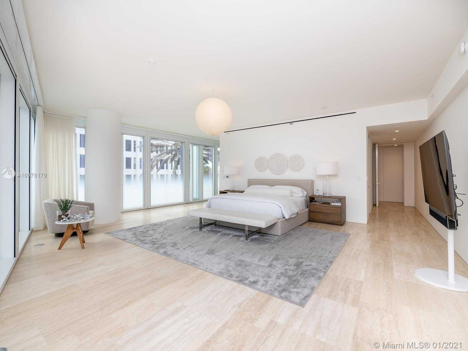 Small Image of 9001 Collins Ave, Surfside, FL 33154, USA Number 19