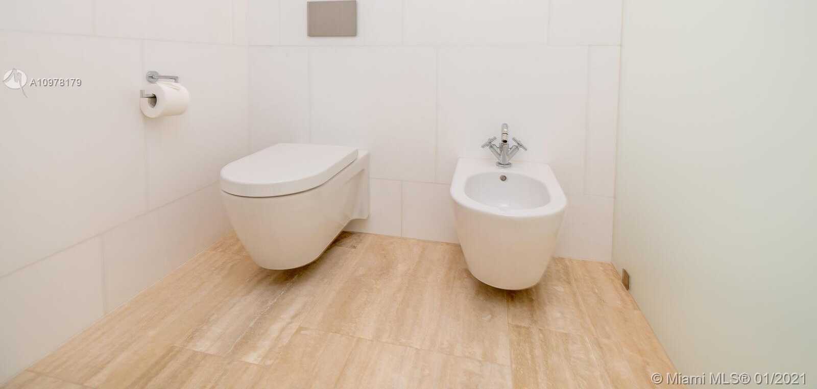 Small Image of 9001 Collins Ave, Surfside, FL 33154, USA Number 29