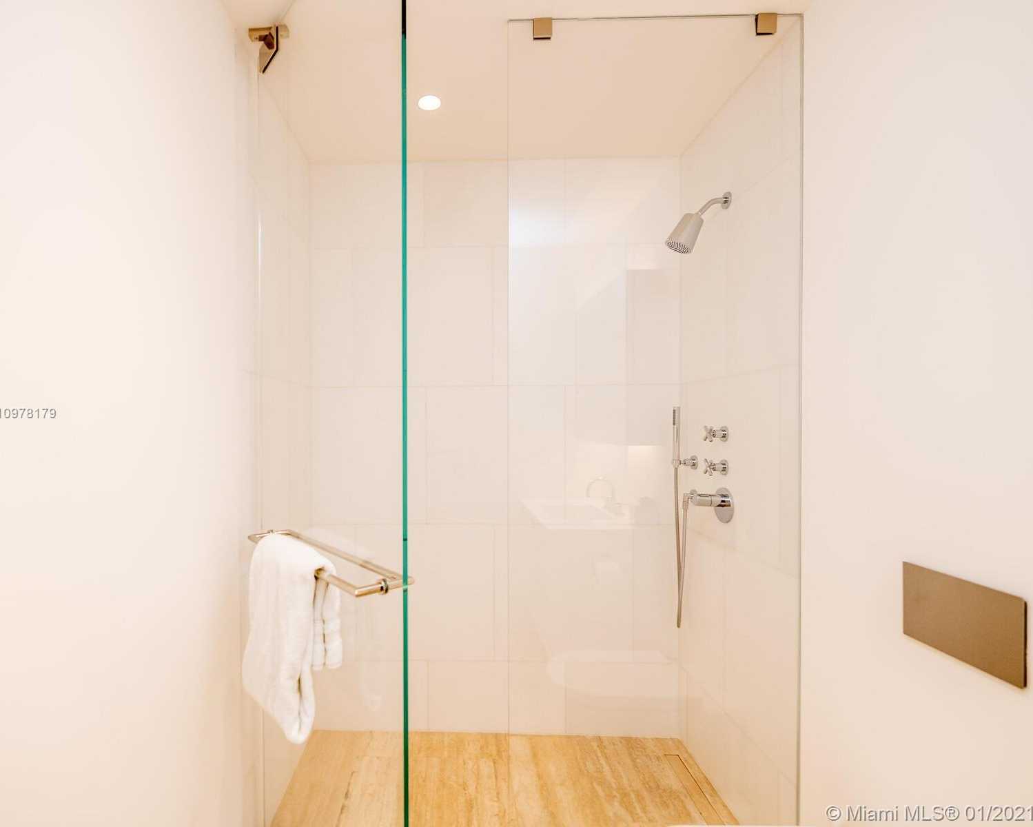Small Image of 9001 Collins Ave, Surfside, FL 33154, USA Number 45