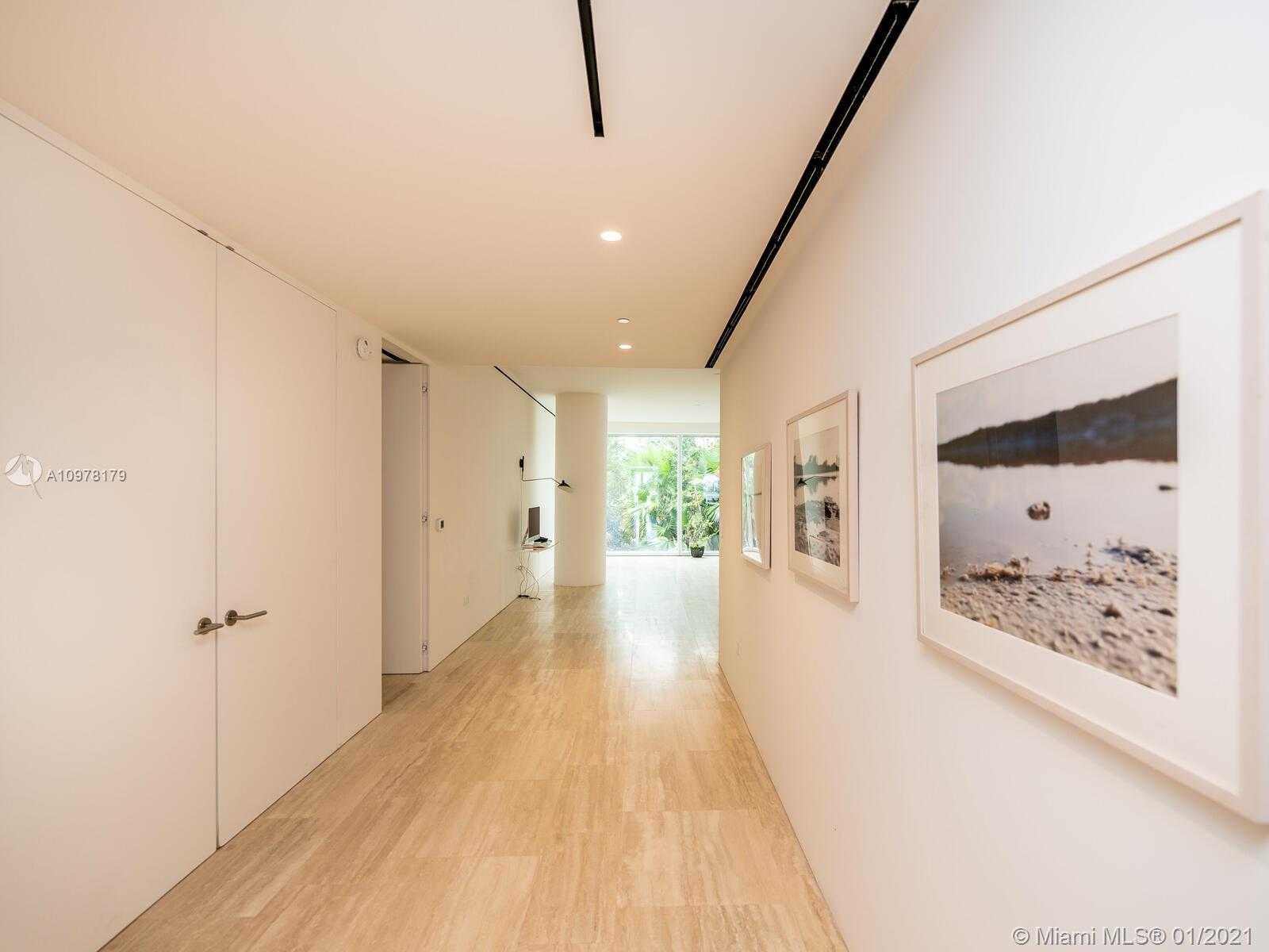Small Image of 9001 Collins Ave, Surfside, FL 33154, USA Number 54