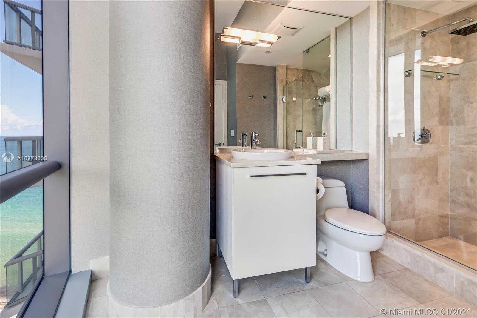 Small Image of 17121 COLLINS AVE #2608, Sunny Isles Beach Number 28
