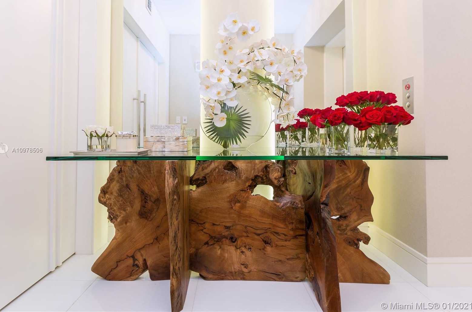 Small Image of 17121 COLLINS AVE #2608, Sunny Isles Beach Number 3