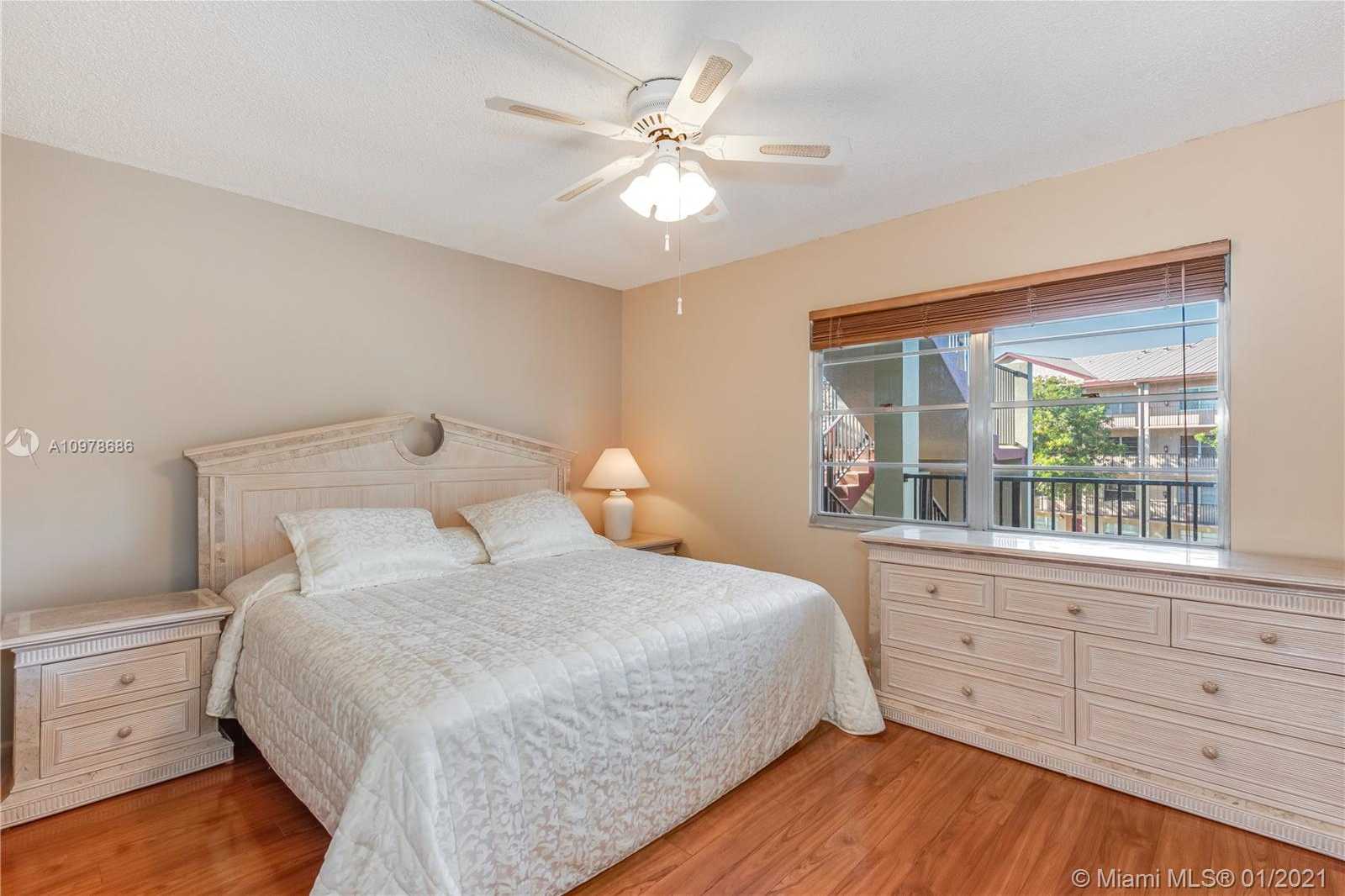 Small Image of 701 SOUTH WEST 128TH AVE #302F, Pembroke Pines Number 14