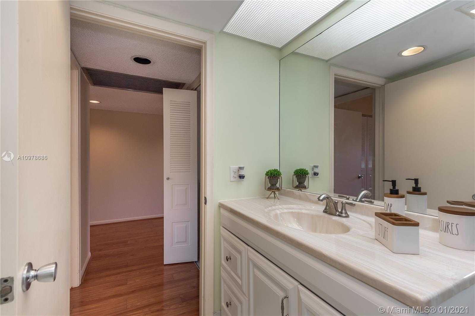 Small Image of 701 SOUTH WEST 128TH AVE #302F, Pembroke Pines Number 16