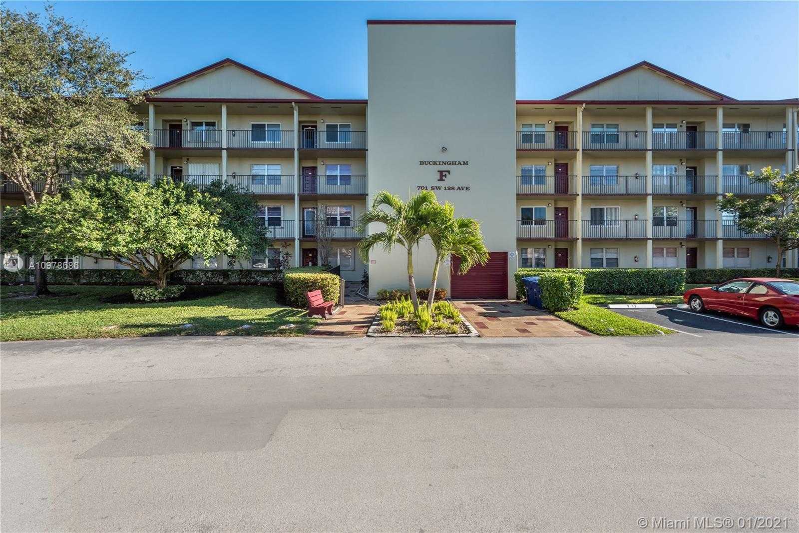 Small Image of 701 SOUTH WEST 128TH AVE #302F, Pembroke Pines Number 19