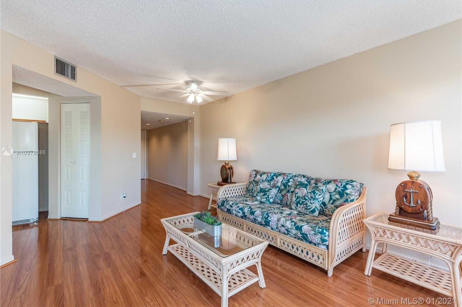 Small Image of 701 SOUTH WEST 128TH AVE #302F, Pembroke Pines Number 5