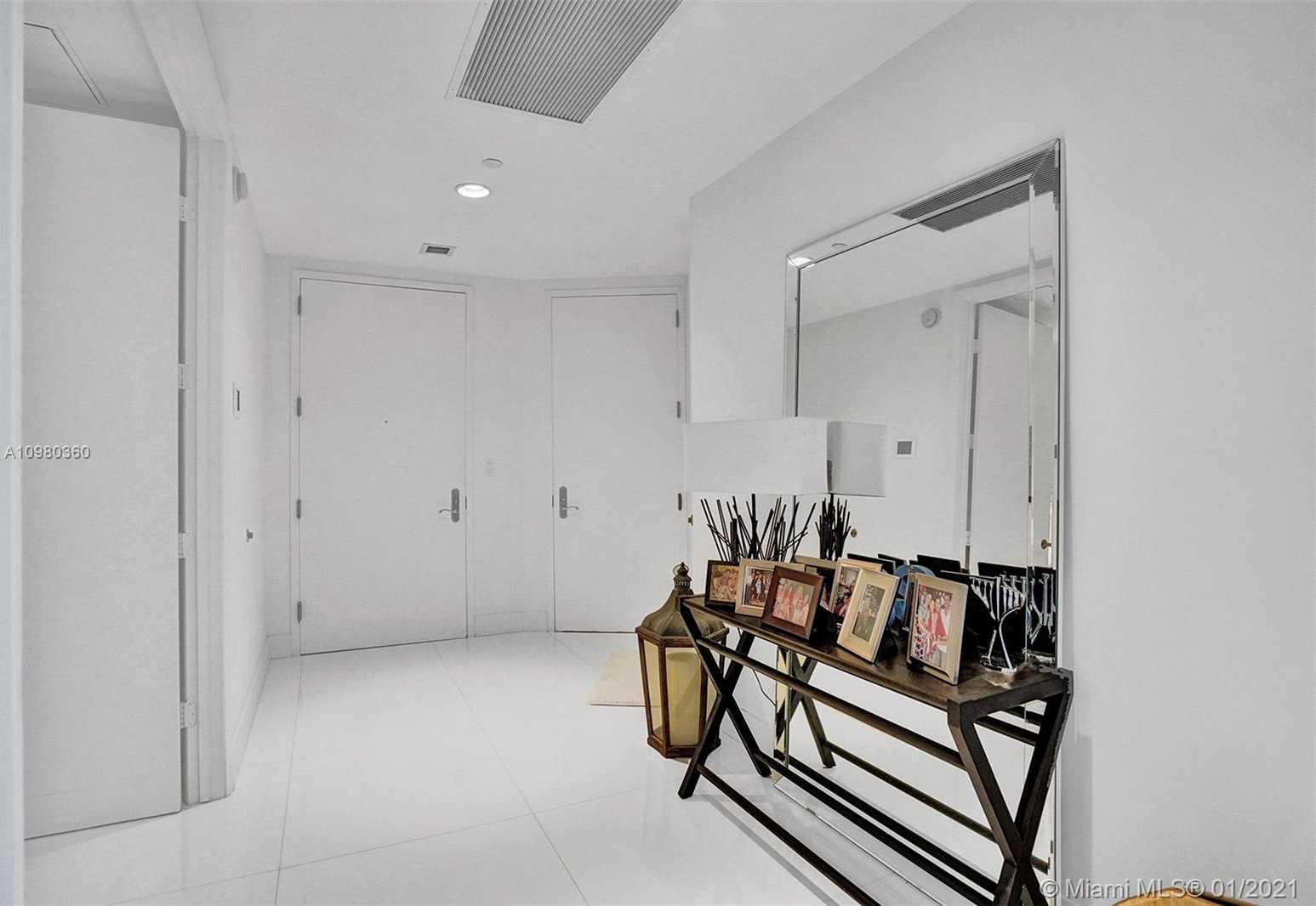 Small Image of 15811 COLLINS AVE #503, Sunny Isles Beach Number 3