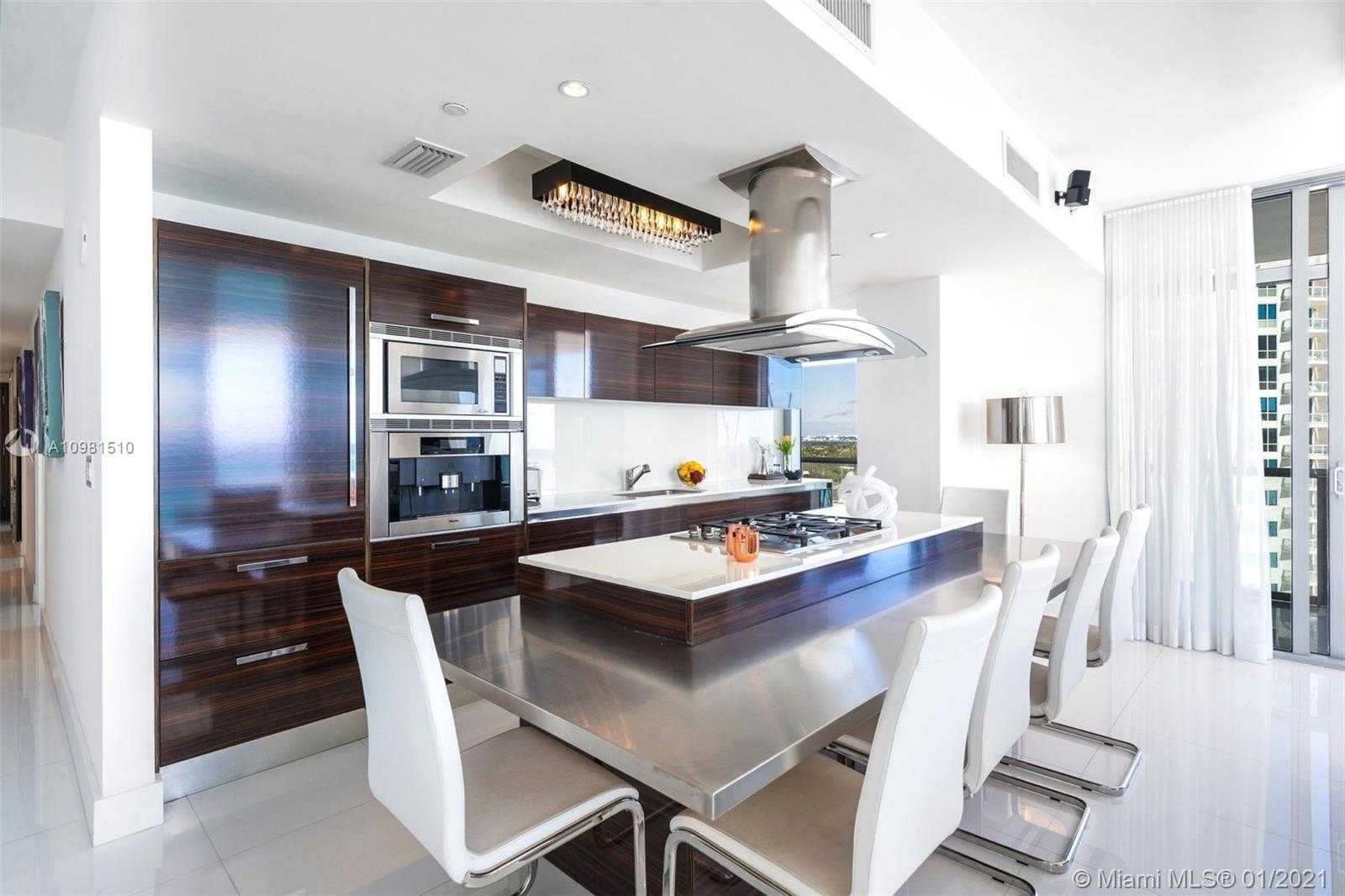 Small Image of 3737 COLLINS AVE #S1401, Miami Beach Number 10
