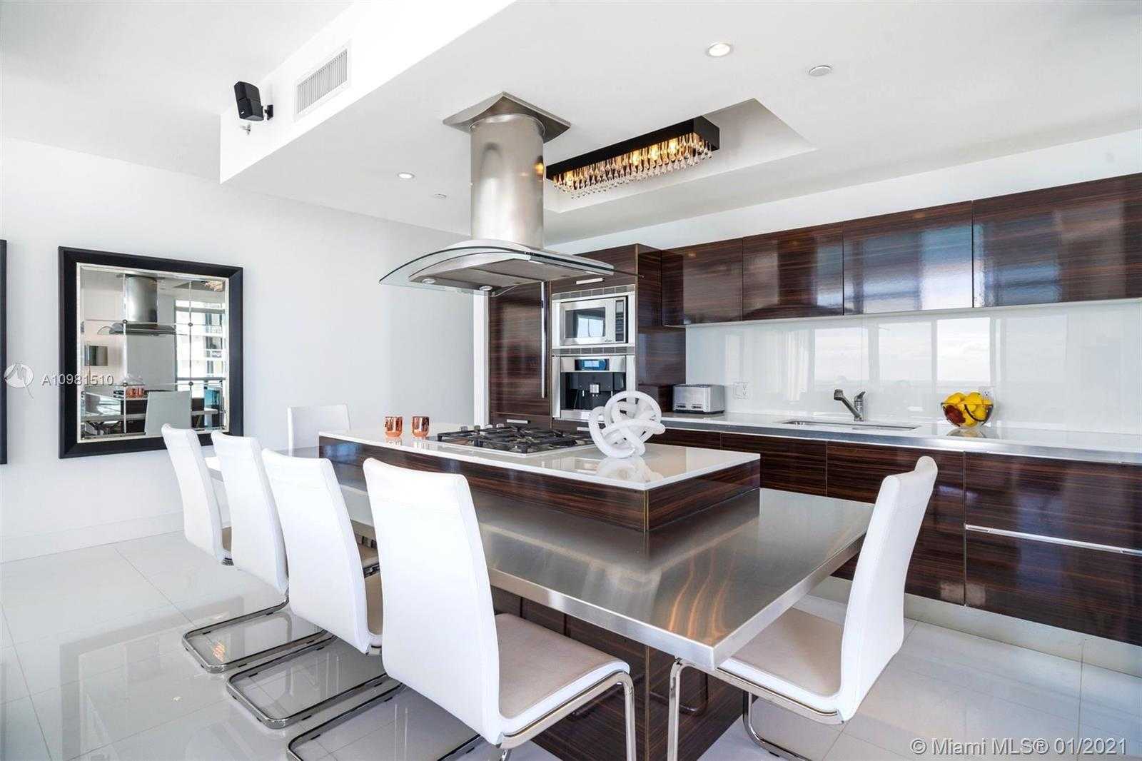 Small Image of 3737 COLLINS AVE #S1401, Miami Beach Number 11